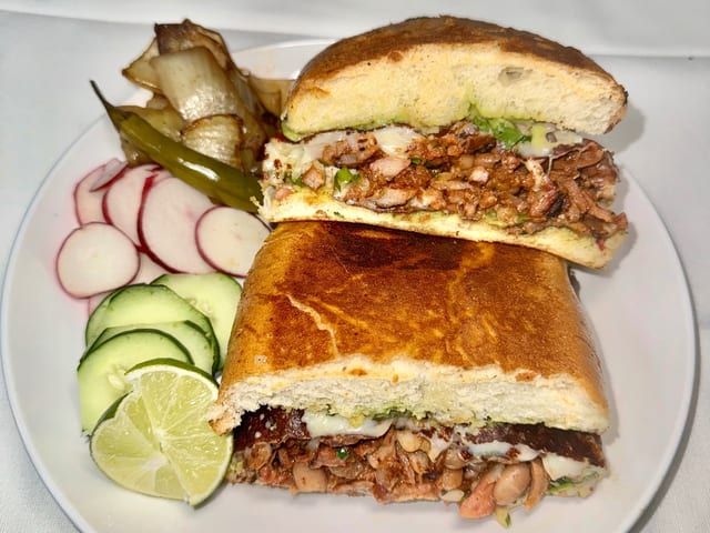 Super Torta Chorizo.